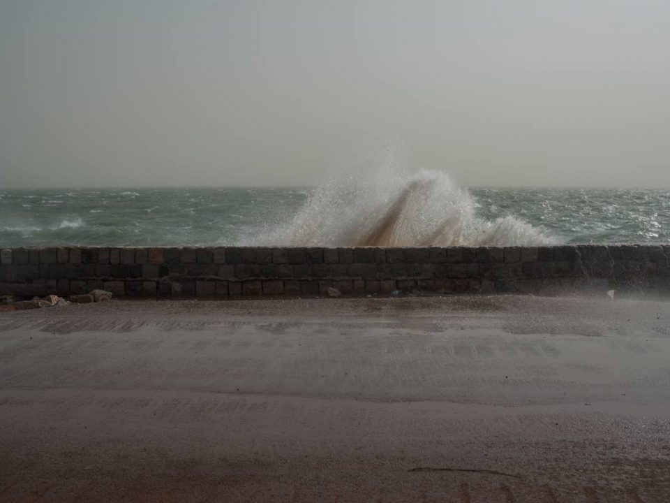 alireza karamzadeh Hormuz Island Persian Gulf Hormozgan Province place mashhad iran photo cinema film negative street photography documentary photography tehran Middle Eastخاور میانه علیرضا کرمزاده داستان رمان عکاسی فیلم مستند سینما جزیره هرمز استان هرمزگان خلیج فارس بندرعباس شهرهرمز عکاسی خیابانی عکاسی مستند ادبیات صبح مردم هرمز خانههای هرمز لباس مردم هرمز صبحانه سوراغ